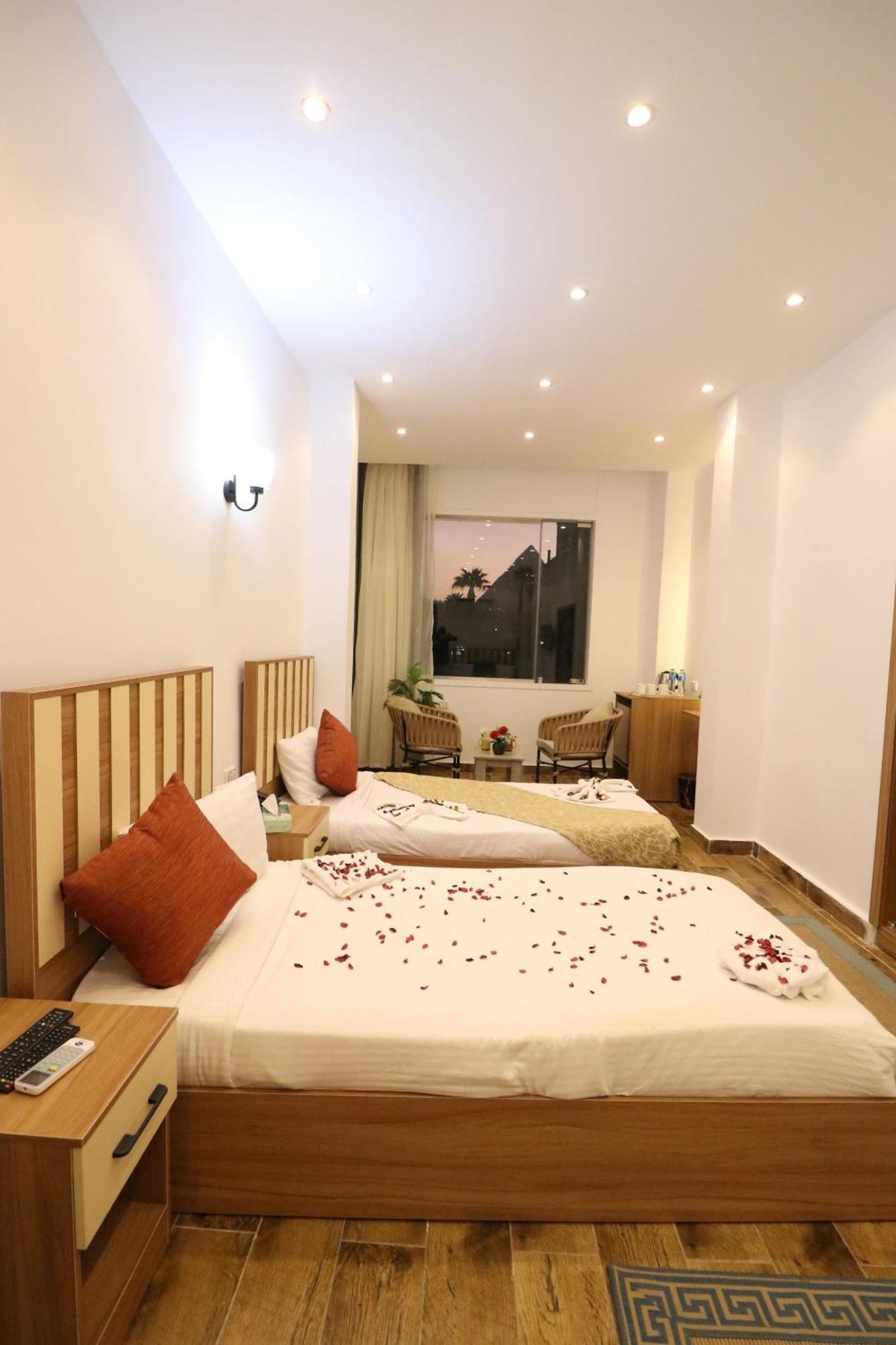 West Pyramids Hotel Kafrat al Jabal Exterior photo