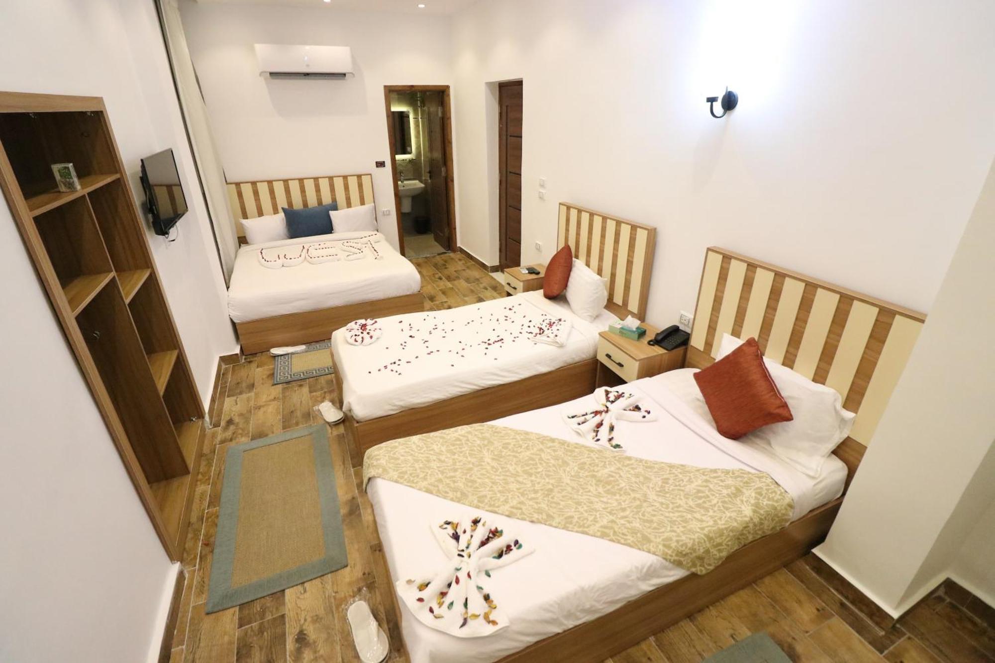 West Pyramids Hotel Kafrat al Jabal Exterior photo