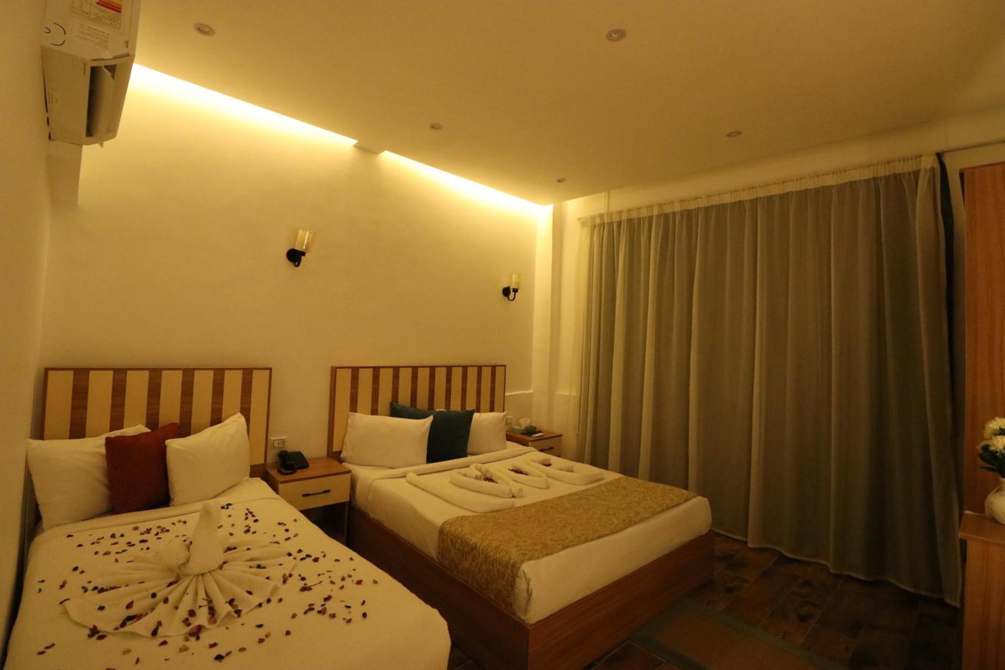 West Pyramids Hotel Kafrat al Jabal Exterior photo